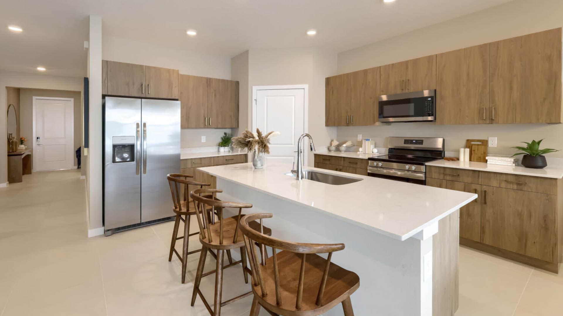 What Features Come With a Blossom Trail Home?
